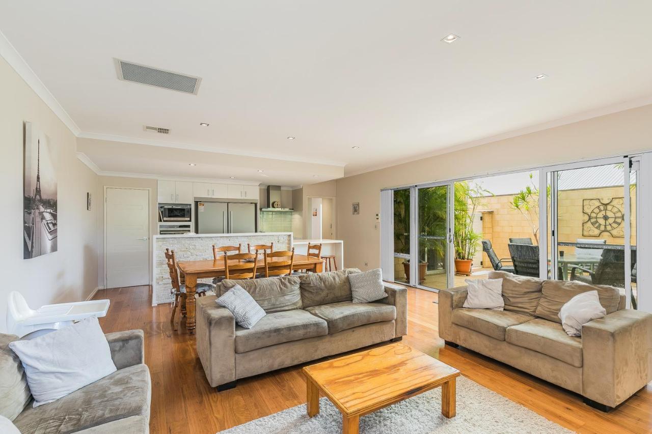 Ocean Keys Cottage - Free Wifi Mindarie Eksteriør bilde